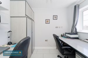 Bedroom- click for photo gallery